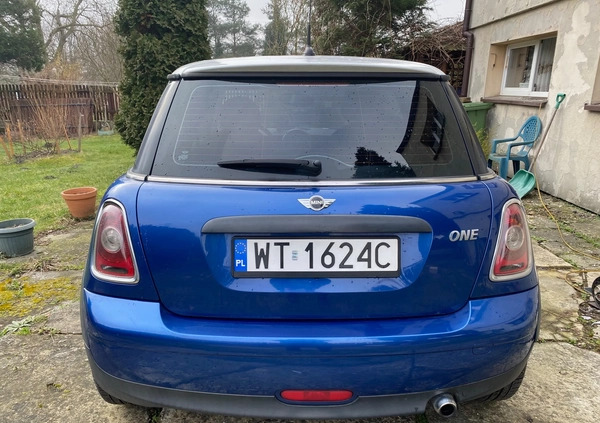 MINI ONE cena 6000 przebieg: 239672, rok produkcji 2007 z Bieruń małe 56